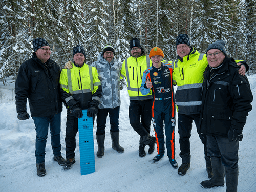 På bilden från vänster: Curt-Ove Wiklund, Peter Andersson, Petter Solberg, Roger Jonsson, Oliver Solberg, Erik Sollén och Thomas Rådström.